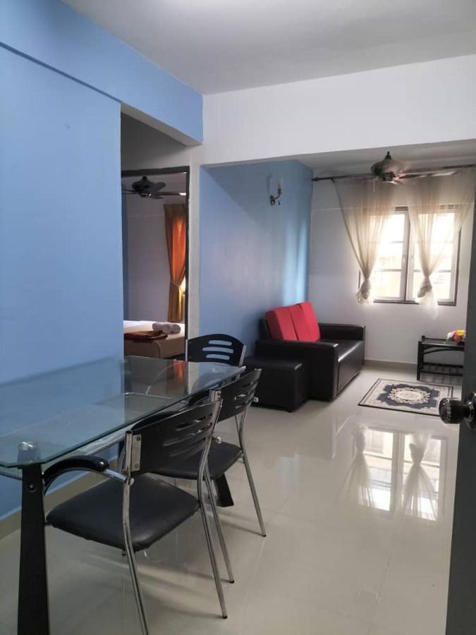 Homestay Pangsapuri Sutera Seberang Jaya Kampong Telok  Zewnętrze zdjęcie